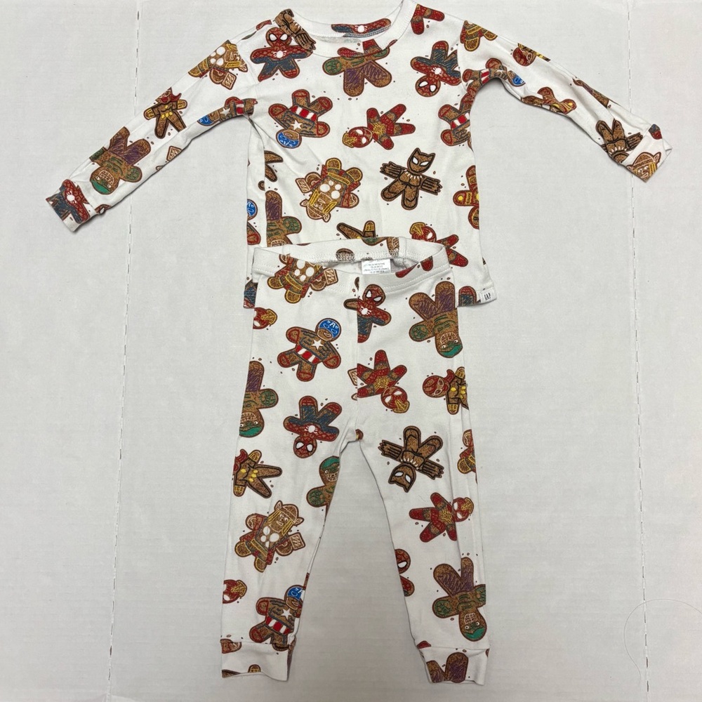 GAP Marvel Gingerbread pajamas, size 18-24m